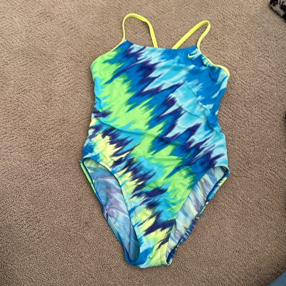Speedo onesie similar to jolyn fixed back 32 but could fit 34 (M)